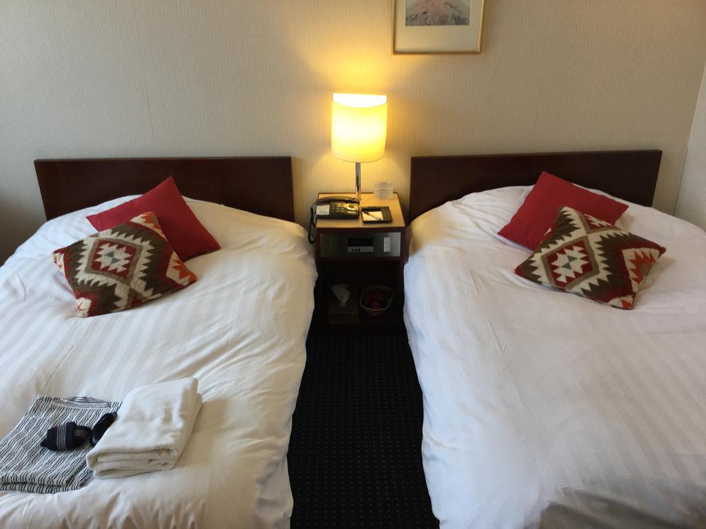 Hakuba Yamano Hotel Rum bild