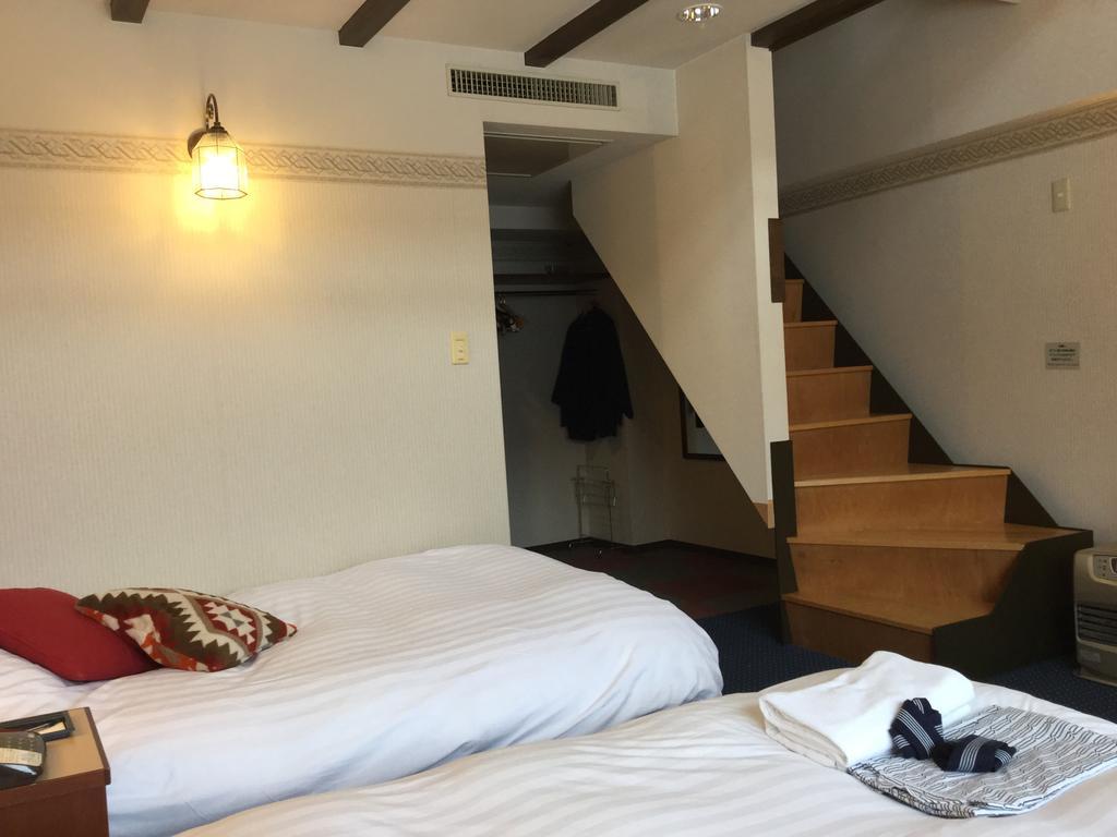 Hakuba Yamano Hotel Rum bild